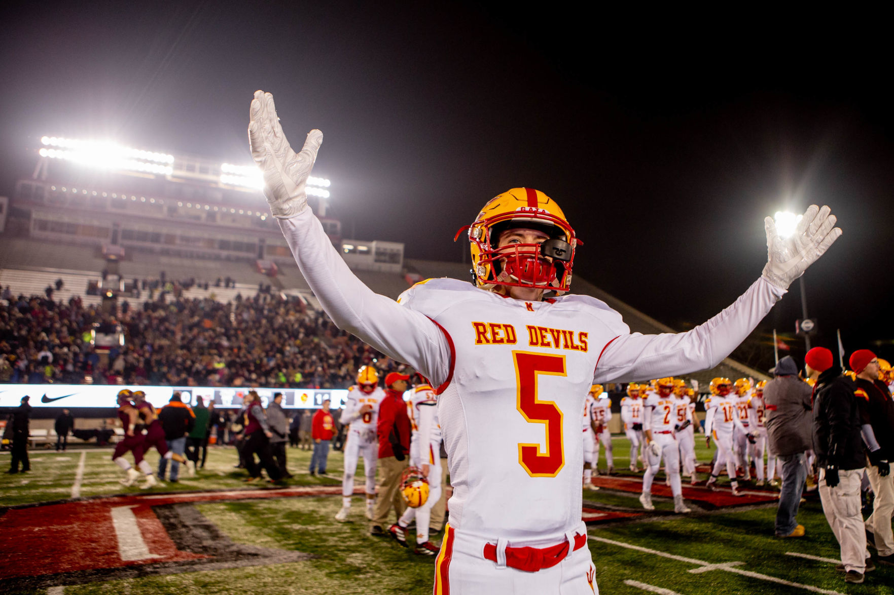 IHSA 4A Championship: Murphysboro Red Devils at Richmond-Burton Rockets